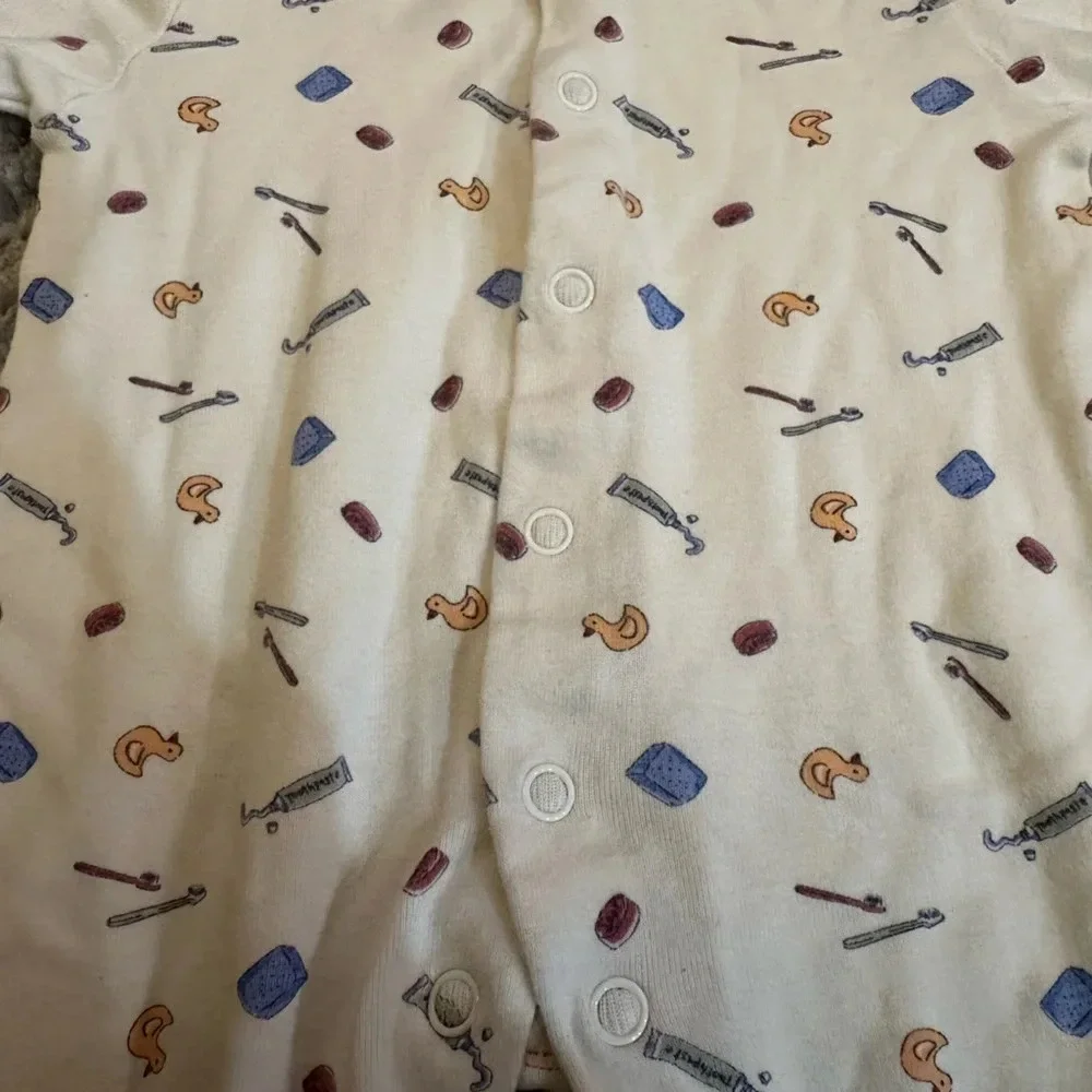 Vitamins Vintage Babycore Bath Time Print Footie Sleeper 0-3M
